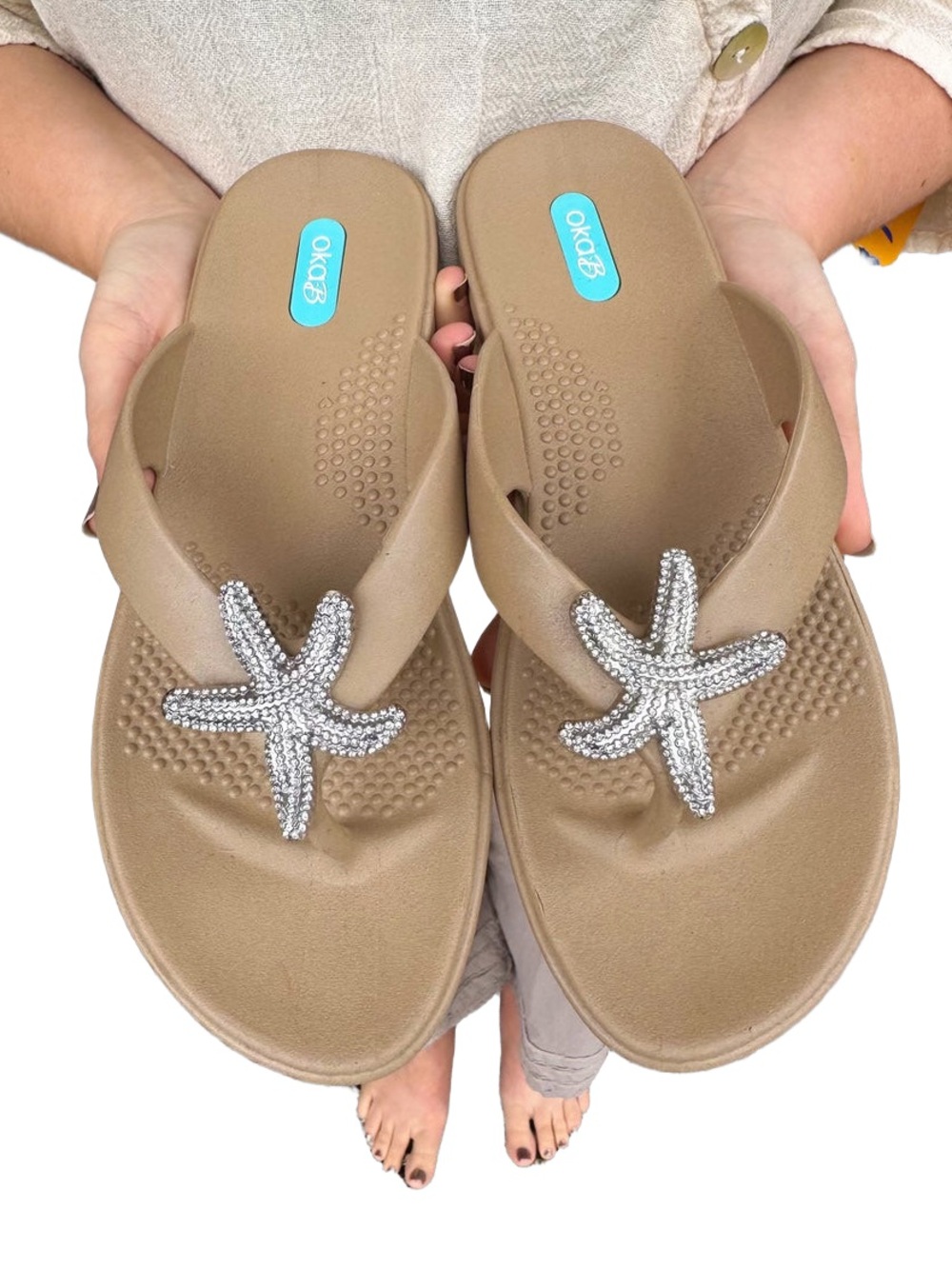 ⭐️🐚 OKA b. Metallic‎ Gold Starfish Bling Crystal Thong Sandals 🐚⭐️